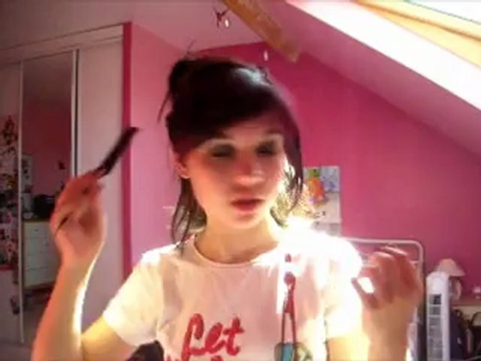 Maquillage et Coiffure Routine. :3