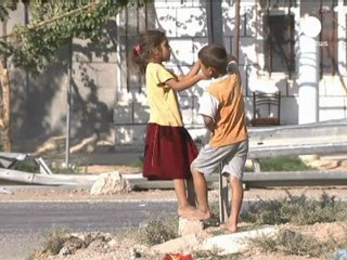 Se intensifican los combates en la frontera entre Siria...