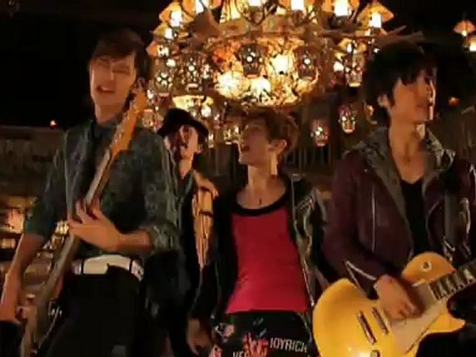 [PV] +plus - fiesta