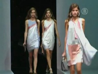 Армани «выключил» цвет: коллекция весна-лето 2013