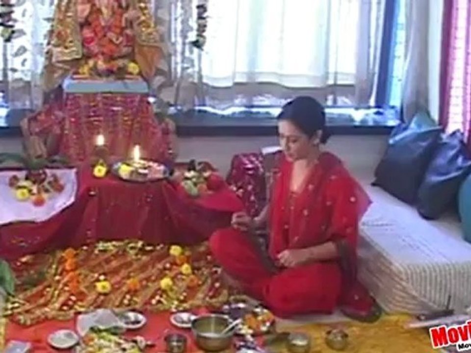 Actress Divya Dutta's Ganapati 2012 !