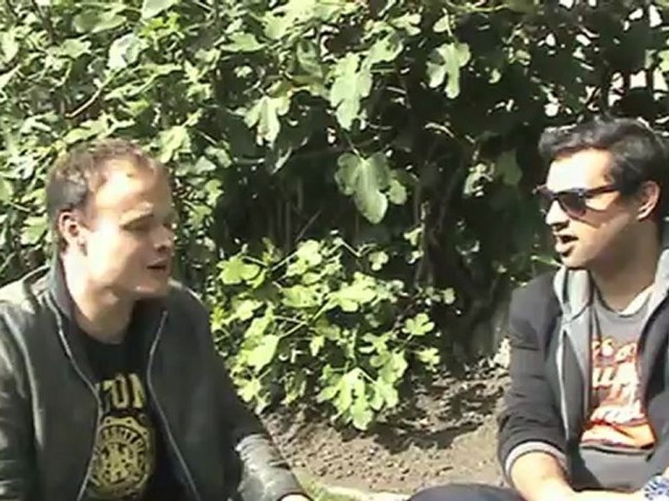 How To Keep A Conversation Going Smoothly (Part 1) - Episode #21