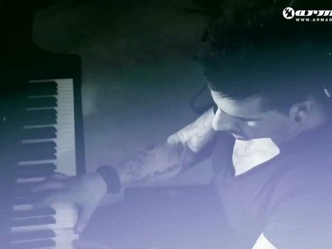 Tenishia - Point Of No Return (Unplugged) [Official Music Video]