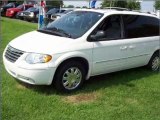 2005 Chrysler Town & Country for sale in Nashville IL - Used Chrysler by EveryCarListed.com