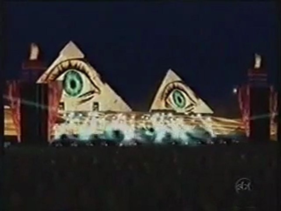 Jean Michel Jarre concert Egypte (1999) illuminati