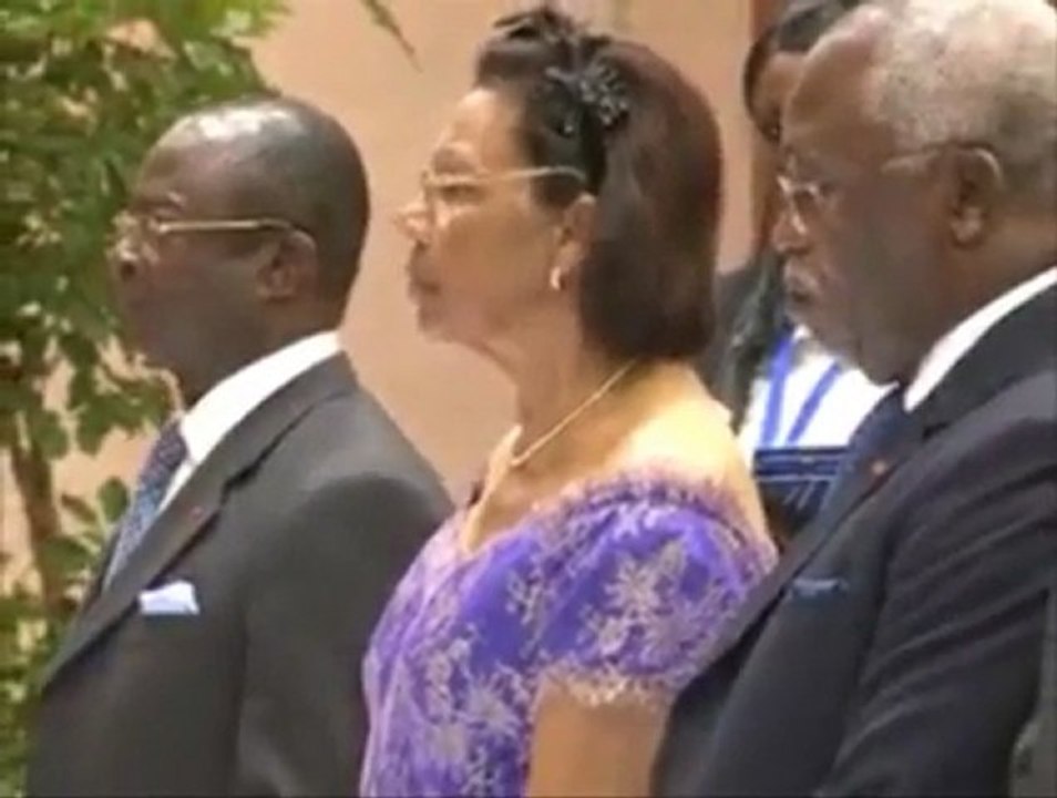 Visite de François Fillon: Signature d'accords