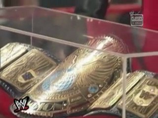 Vince McMahon present Kane the wwf title