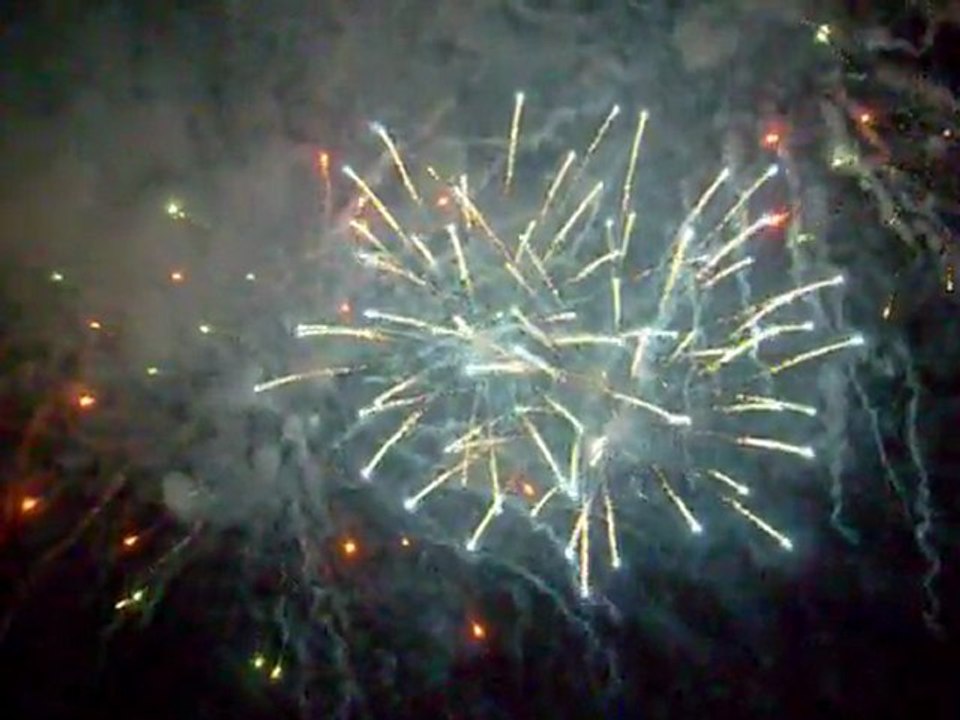 Berre L'Etang : feu d'artifice du 14 juillet 2011 (6)