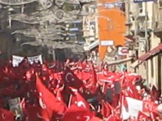 TAKSIM DE BÖLÜCÜ TERÖR ÖRGÜTÜNE LANET YAĞDI-4