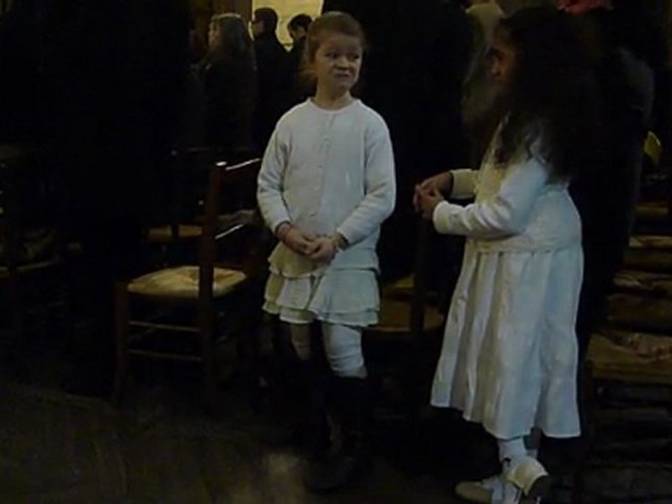 v4- Les fillettes à la messe de minuit