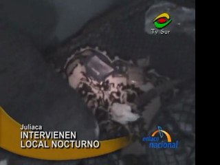 Descargar video: Intervienen local nocturno que funcionaba como prostibulo en Juliaca