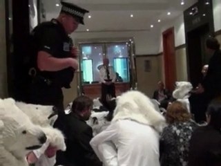 Greenpeace bears storm oil company