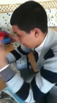 Ne Yapıyor Bu Mal Liseliler