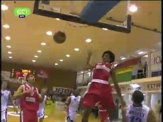Josh Childress Dunk Olympiakos vs Aigaleo