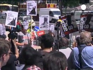 Rupert Murdoch y su hijo James piden perdón