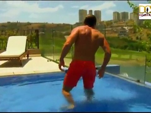 Trailer 4 - Dos Hogares