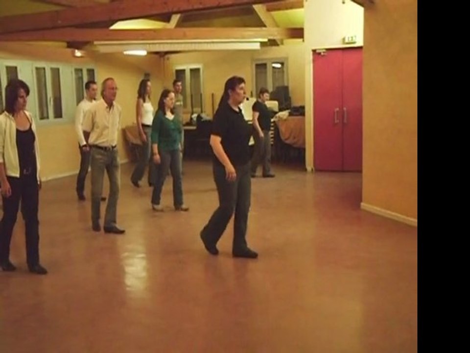 Looking Good  -  COWBOY  HAT  DANCERS