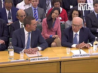 Murdoch struggles under intense questioning