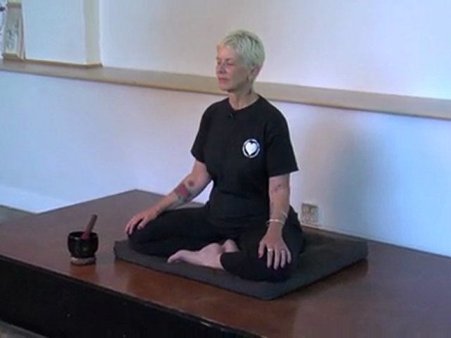 ⁣How Can Meditation Reduce Stress? - Women's Fitness