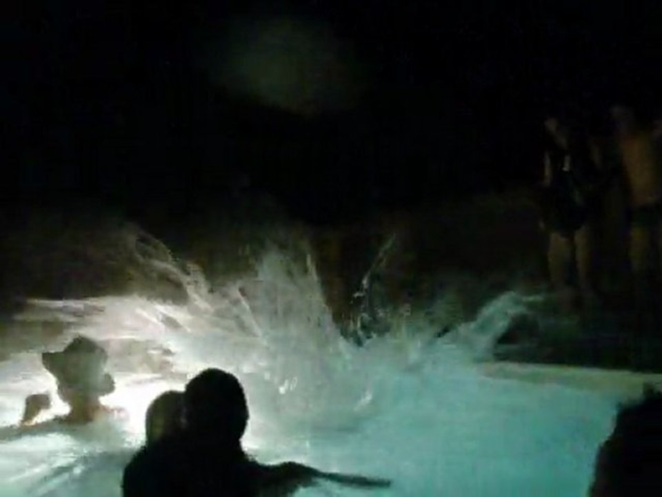 La piscine de la MadJu dimanche soir