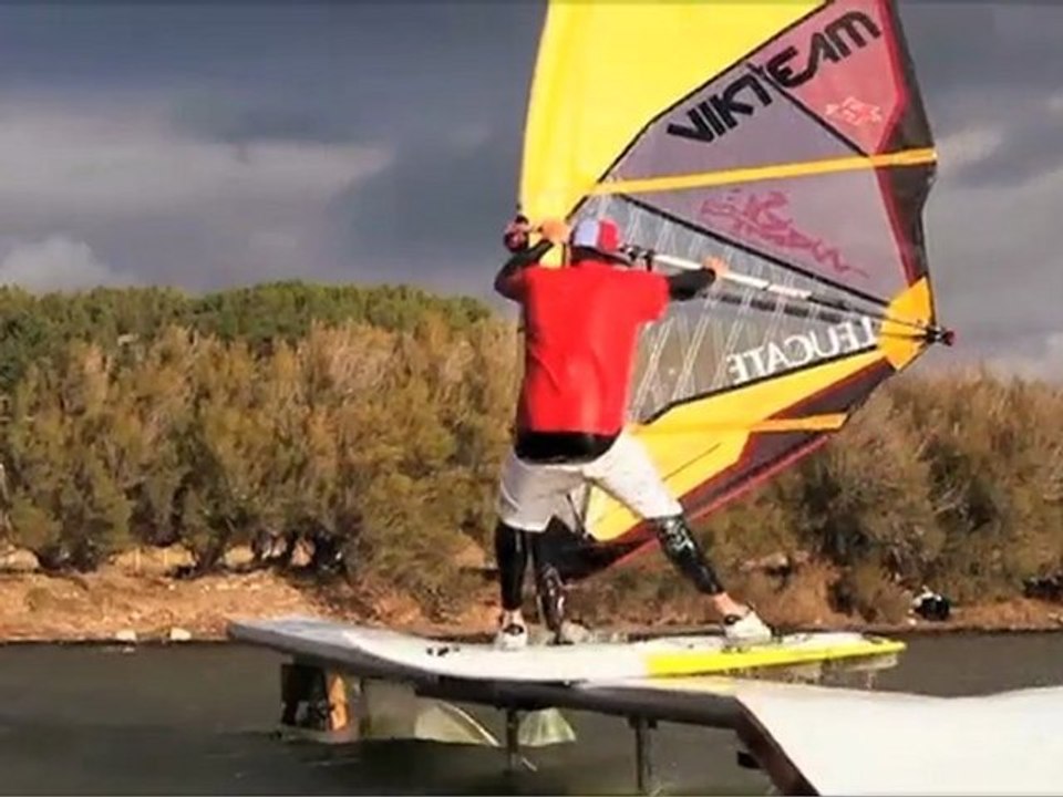 Windsurf Park : innovation freestyle à Leucate avec Julien Taboulet