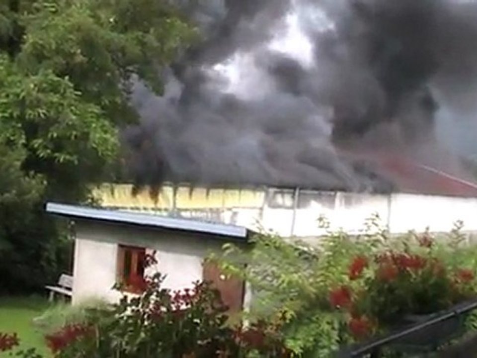 feu de hangar a pontcharra