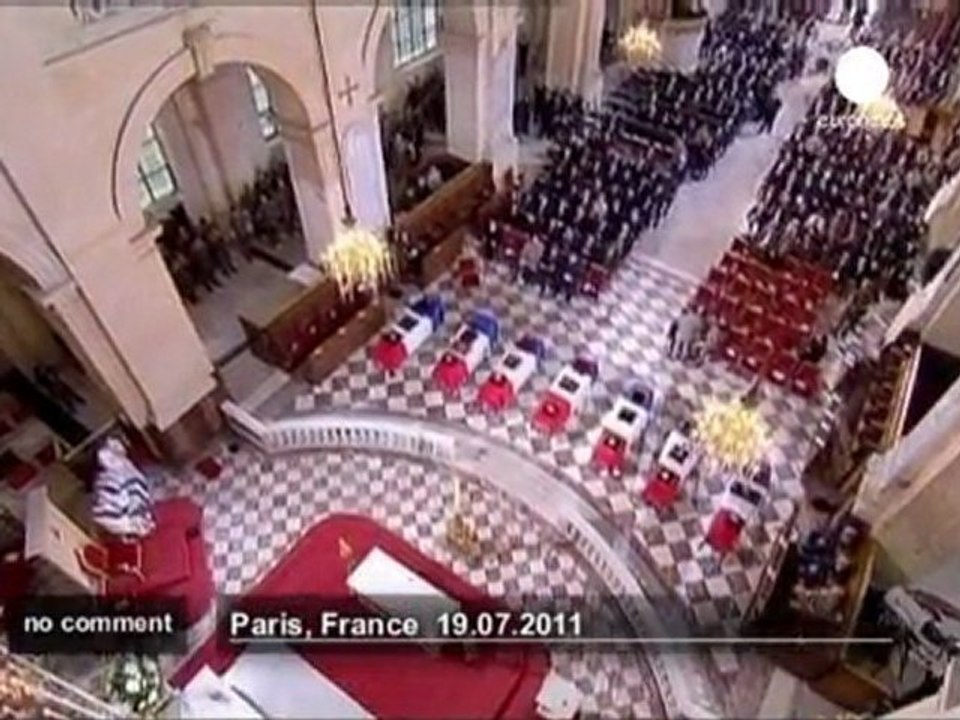 L'hommage de Nicolas Sarkozy aux soldats... - no comment