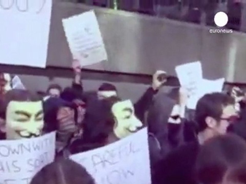 Anonymous: 21 arresti