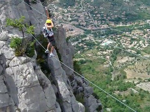 Geocaching extrême : Le rocher Saint Julien à Buis les Baronnies (26 - France)