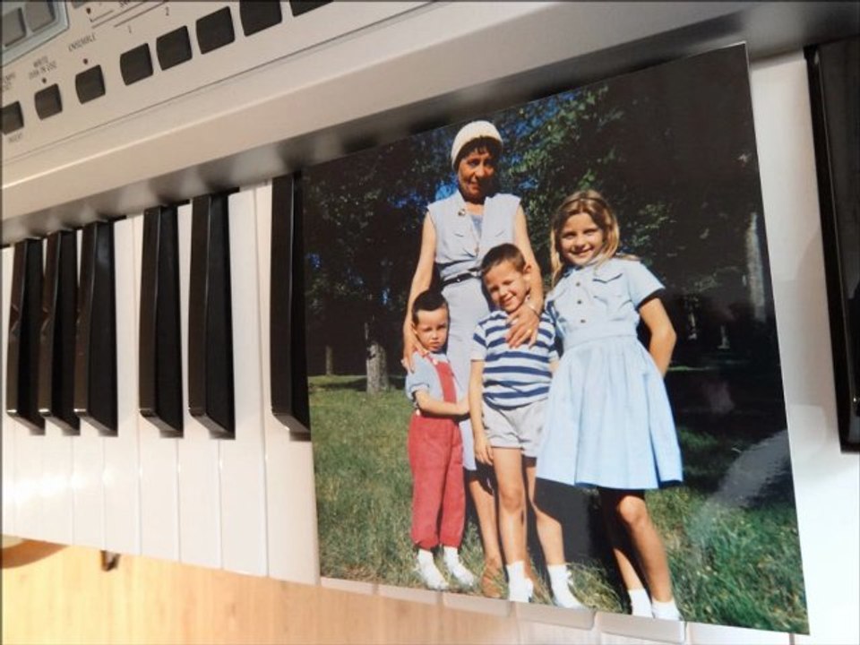 SALSA  -  musique :  MARIO VILAS   (studio 1996 )