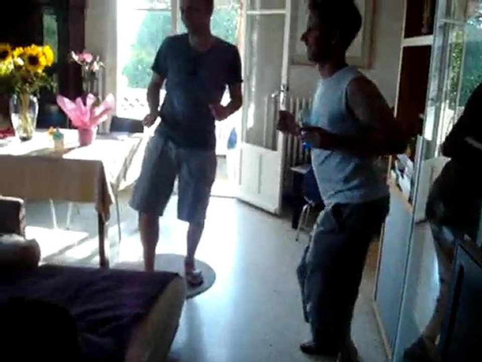 On danse