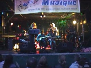 201106 black or white