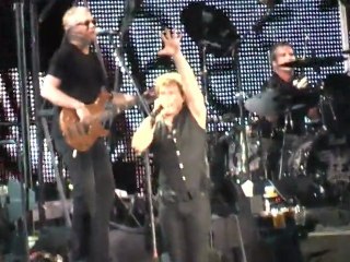 Bon Jovi - You Give Love a Bad Name @ Athens (20/07/11)