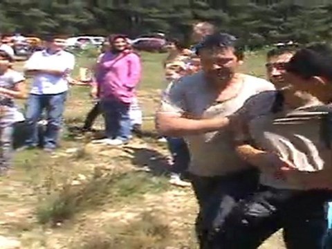 BOLU ÖMERLER KÖYÜ 2011 MEVLÜT GÖRÜNTÜLERİ (HAVUZ) 3