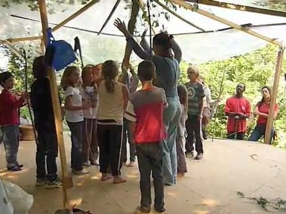 Artistes en herbe à Banios