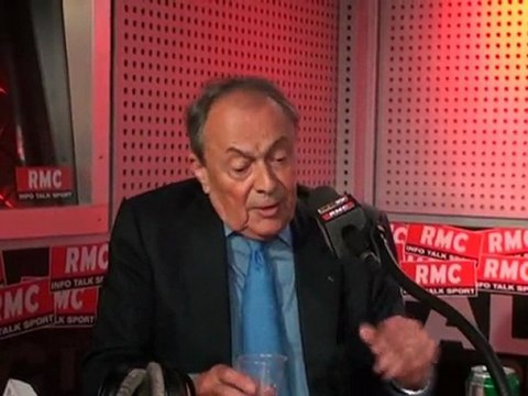 Marine Le Pen ? Qu'elle arrête de parler de l'Euro car elle n'y connaît rien ! Michel Rocard