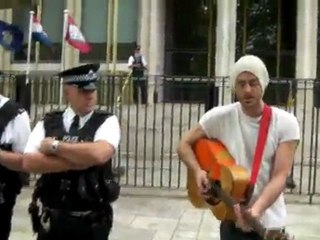 Olly the Octopus in HD - "They're Going to Get You" 2009