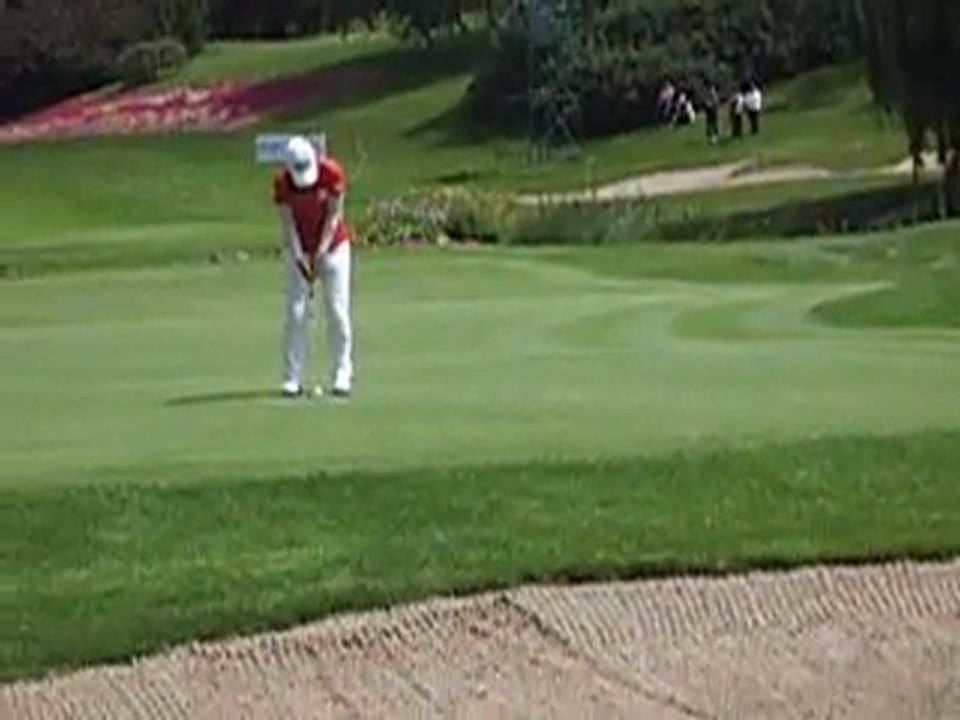 La golfeuse italienne Diana Luna termine son parcours.