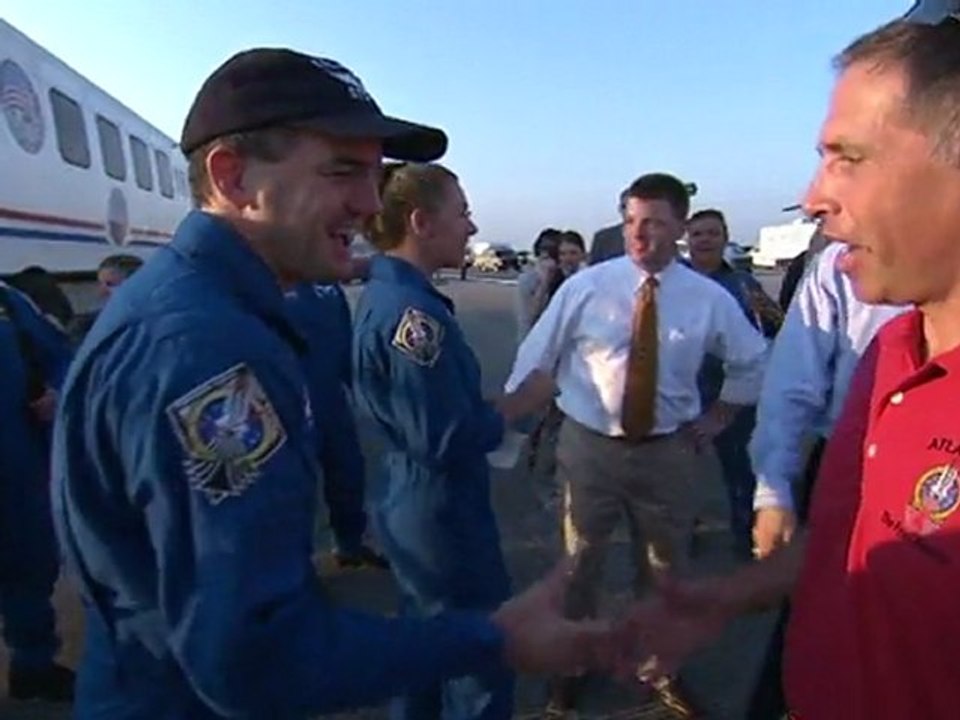 US shuttle makes final landing