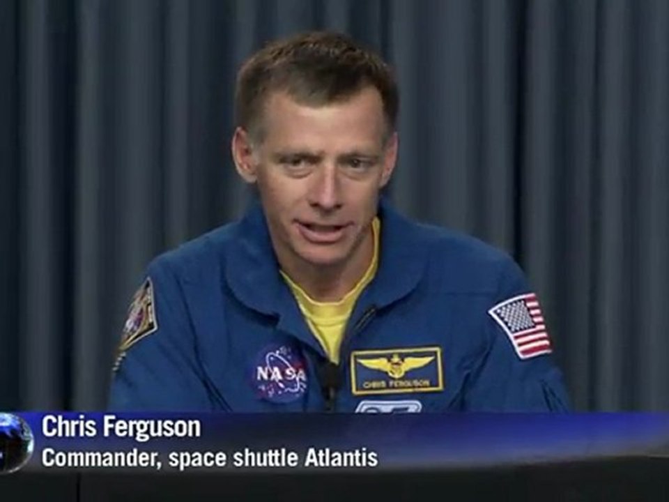 Astronaut gets 'touchy-feely' about Space Station