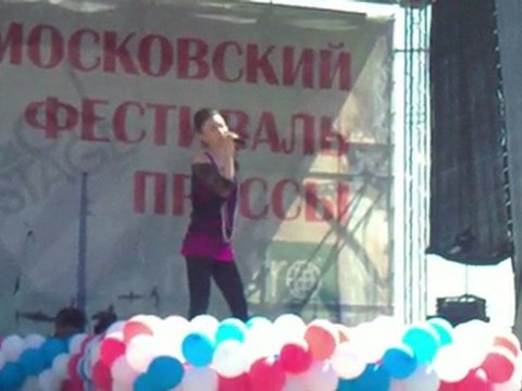 если этот путь никуда не видет, если целый мир холод и лед, значит это знак,что любовь не пойдет в запертые двери