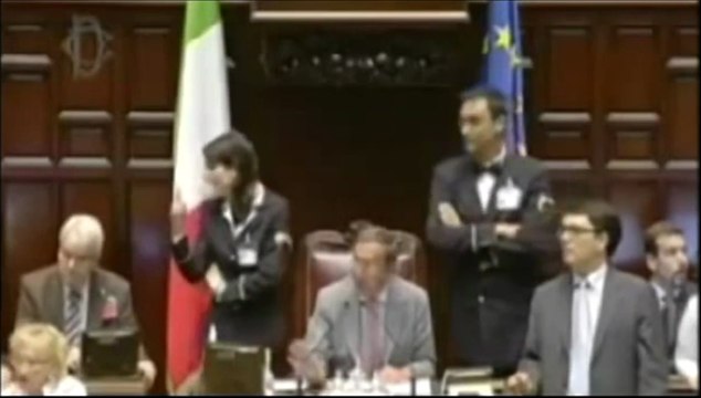 Roberto Giachetti (PD) - Rifiuti a Napoli, fate ridere