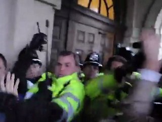 The Truncheoning of Charlie Veitch (footage from Varsity News)