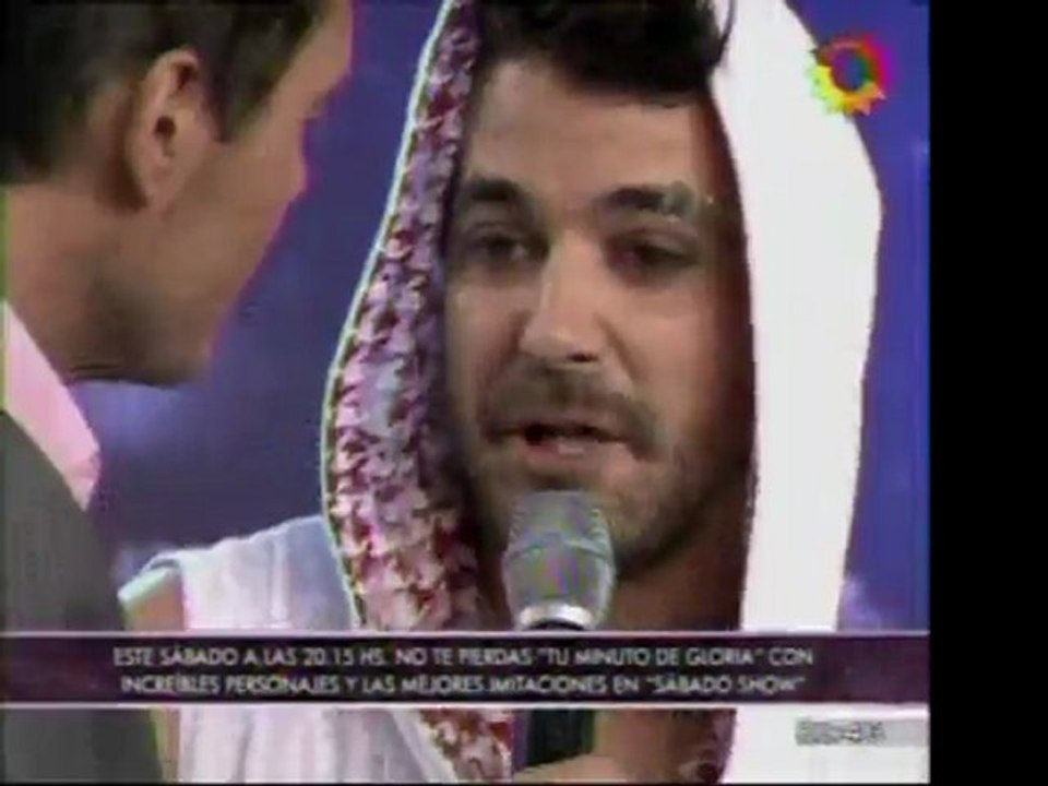 Pedro en SM 1 (previa Pedro le canta a Paula Insisto) - 21 de Julio 2011