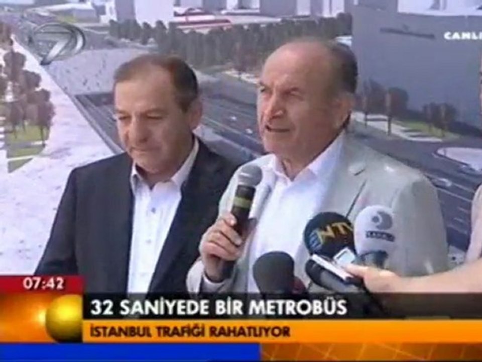 Beylikdüzü metrobüs çalışmaları tüm hızıyla devam ediyor - Kanal7