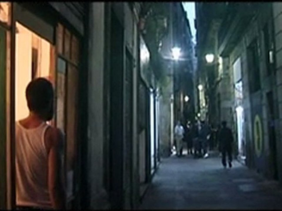 EIN TON BLAU - Behind the Blue  / 80 Min.