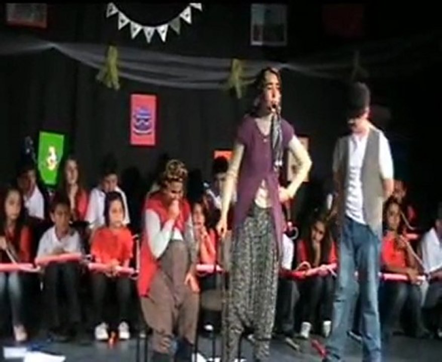 Nazmi Toker İlköğretim Okulu 2010-2011 5A Sınıfı Yıl Sonu Gösterisi 4