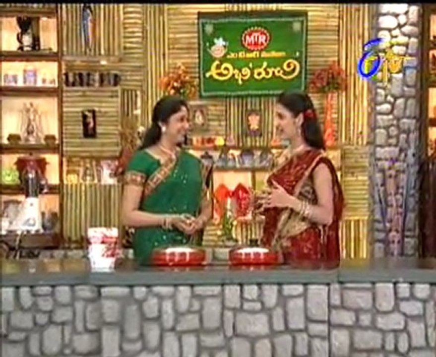 Abhiruchi - Recipes - Vankaya Chinta Chiguru, Palakura Masala Vadalu & Anapakaya Vadiyalu Kura - 04