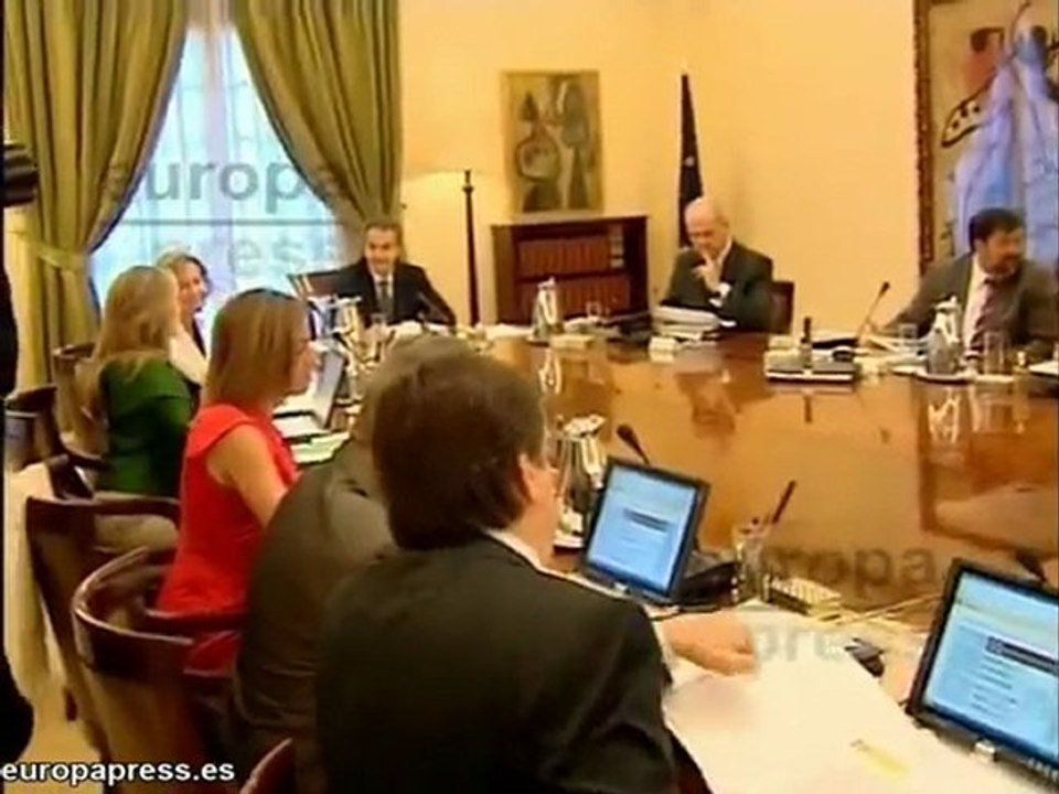 Foto de familia del nuevo Gobierno de Zapatero