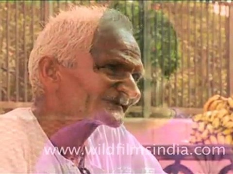 National Anthem of UK sung by Indians